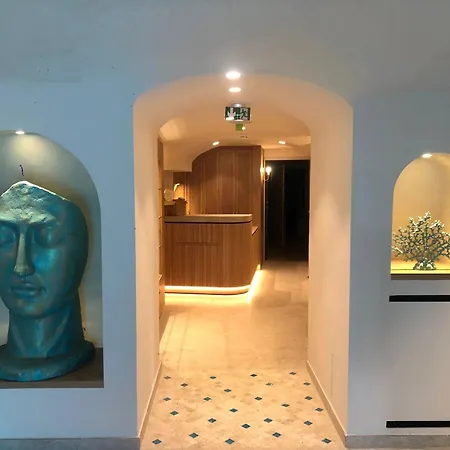 Golf & Chateau De La Begude The Originals Collection 4* فالبون