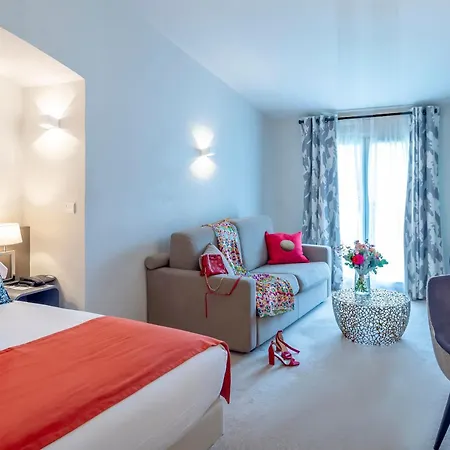 Golf & Chateau De La Begude The Originals Collection 4* Valbonne